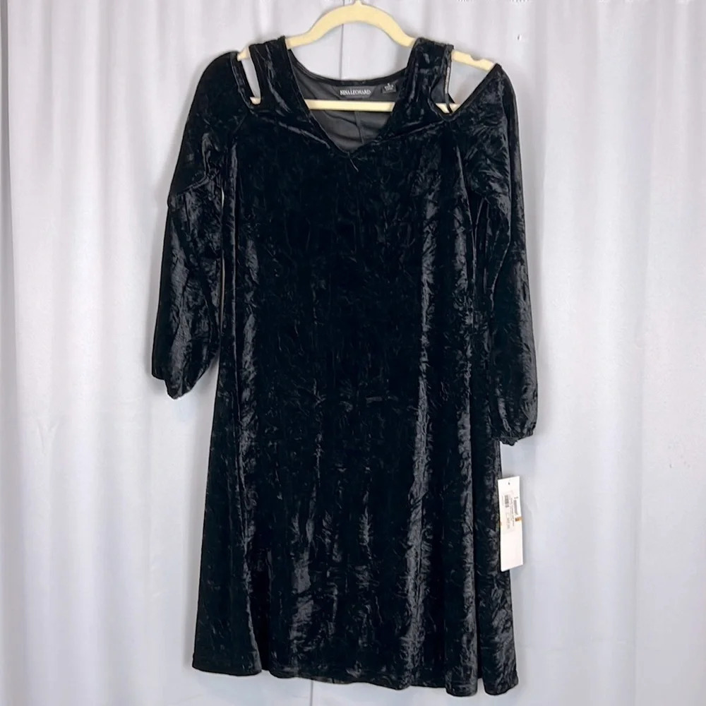 NWT Nina‎ Leonard Cold Shoulder Velvet Black Dress Size Small